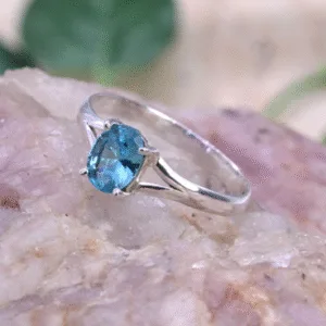 925 Sterling Silver  Blue Topaz Gemstone Ring