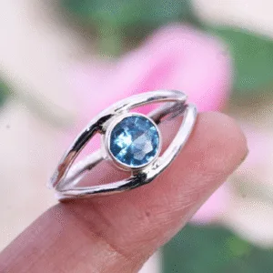 925 Sterling Silver  Blue Topaz Gemstone Ring